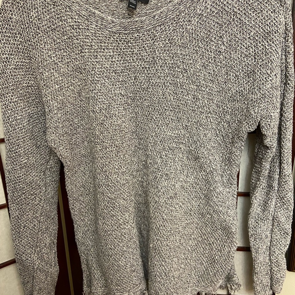 Eileen Fisher organic linen Cozy Gray Women's Sweater Size Medium. Cottagecore.